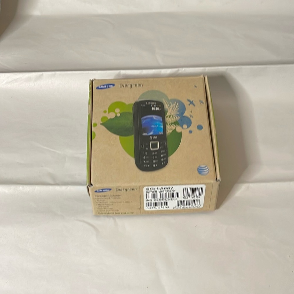 Like new pre-owned Samsung Evergreen AT&T Mobile Phone